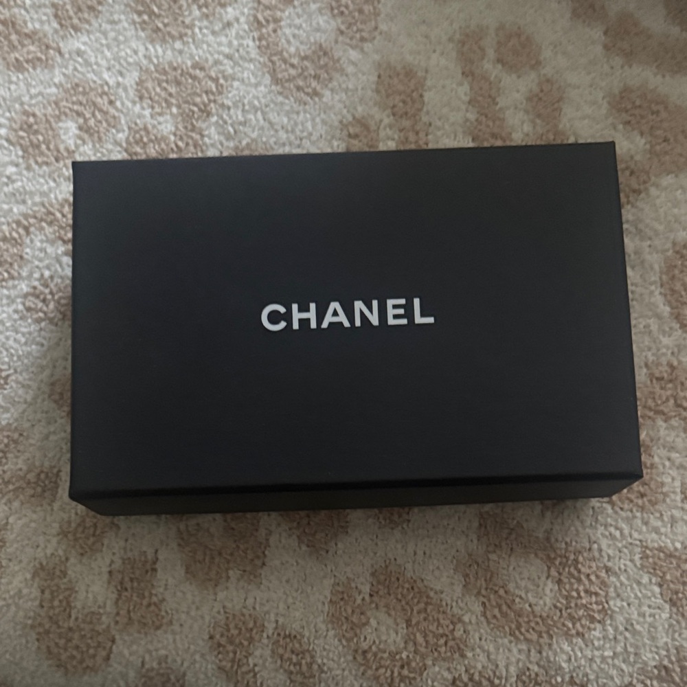 CHANEL Black Box with White Logo for small wallet